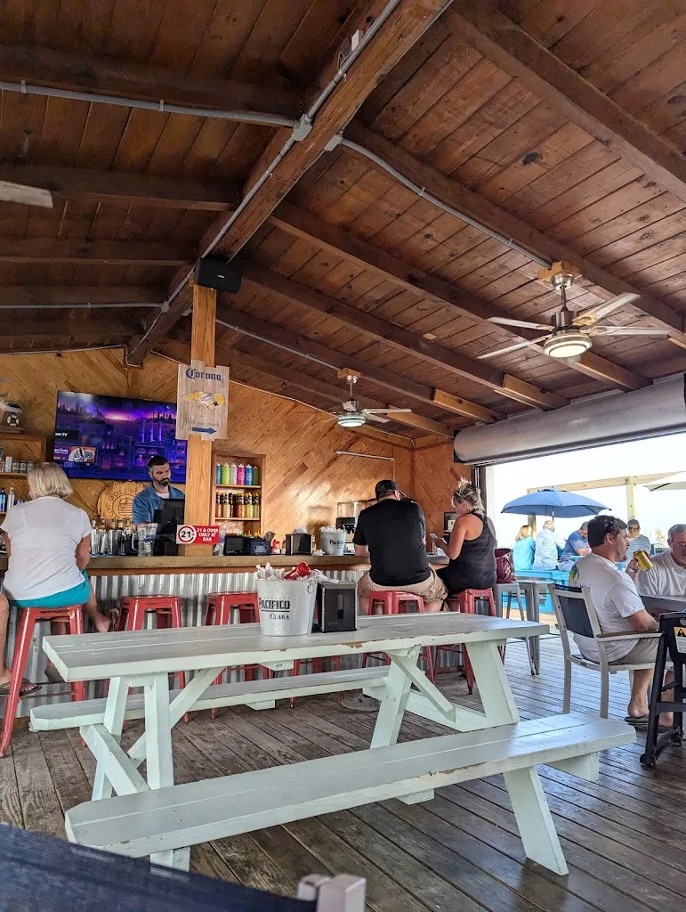 Molly's Beachside Bar & Grill restaurant in Atlantic Beach, NC