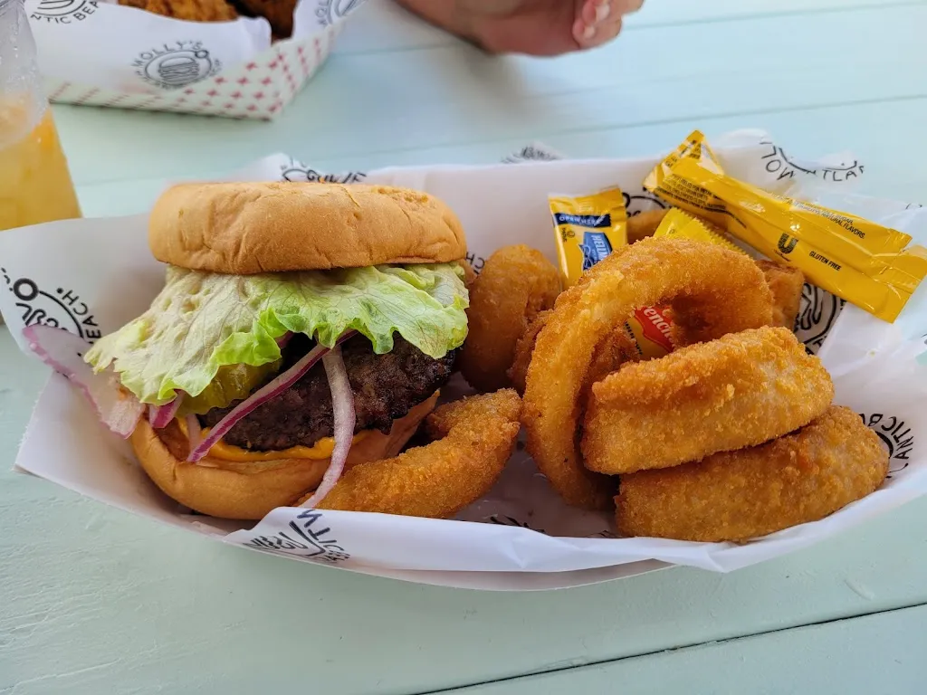 Molly's Beachside Bar & Grill_Atlantic Beach, NC_slider_image_2
