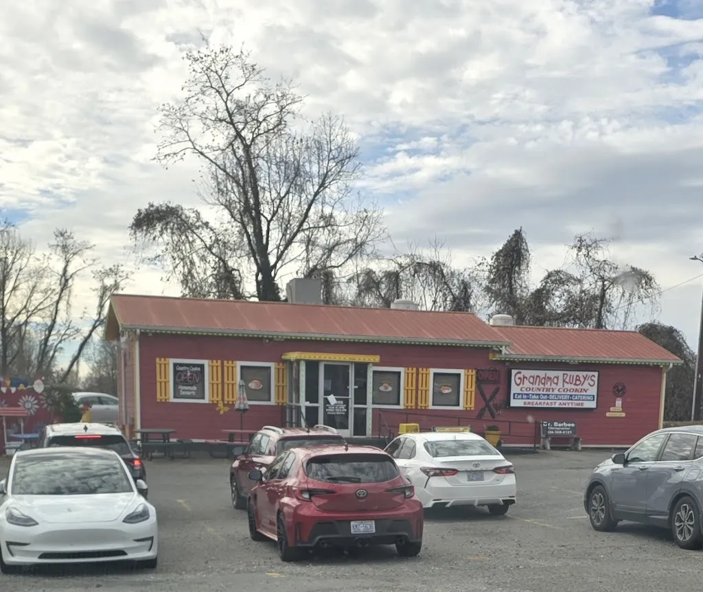 Cathy Gaskey Cureton_Grandma Ruby's Country Cookin'_Winston-Salem, NC_review
