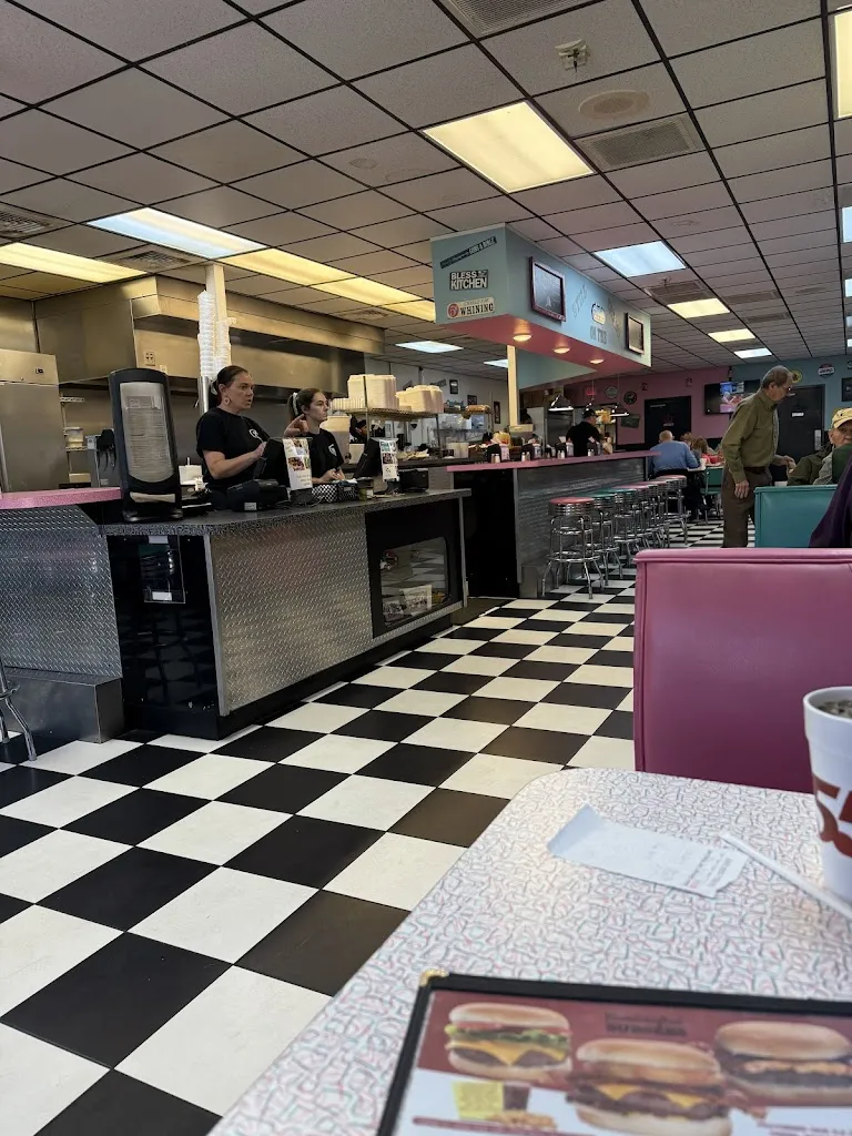 Christopher Wood_Hwy 55 Burgers Shakes & Fries_Tarboro, NC_review