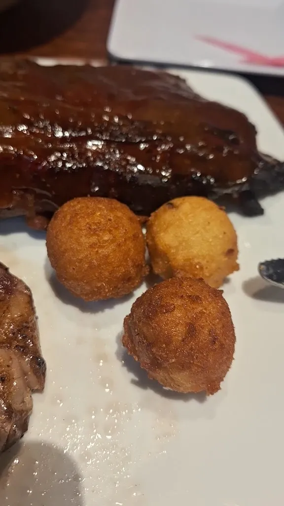 13 Bones Restaurant_Mt Airy, NC_slider_image_2