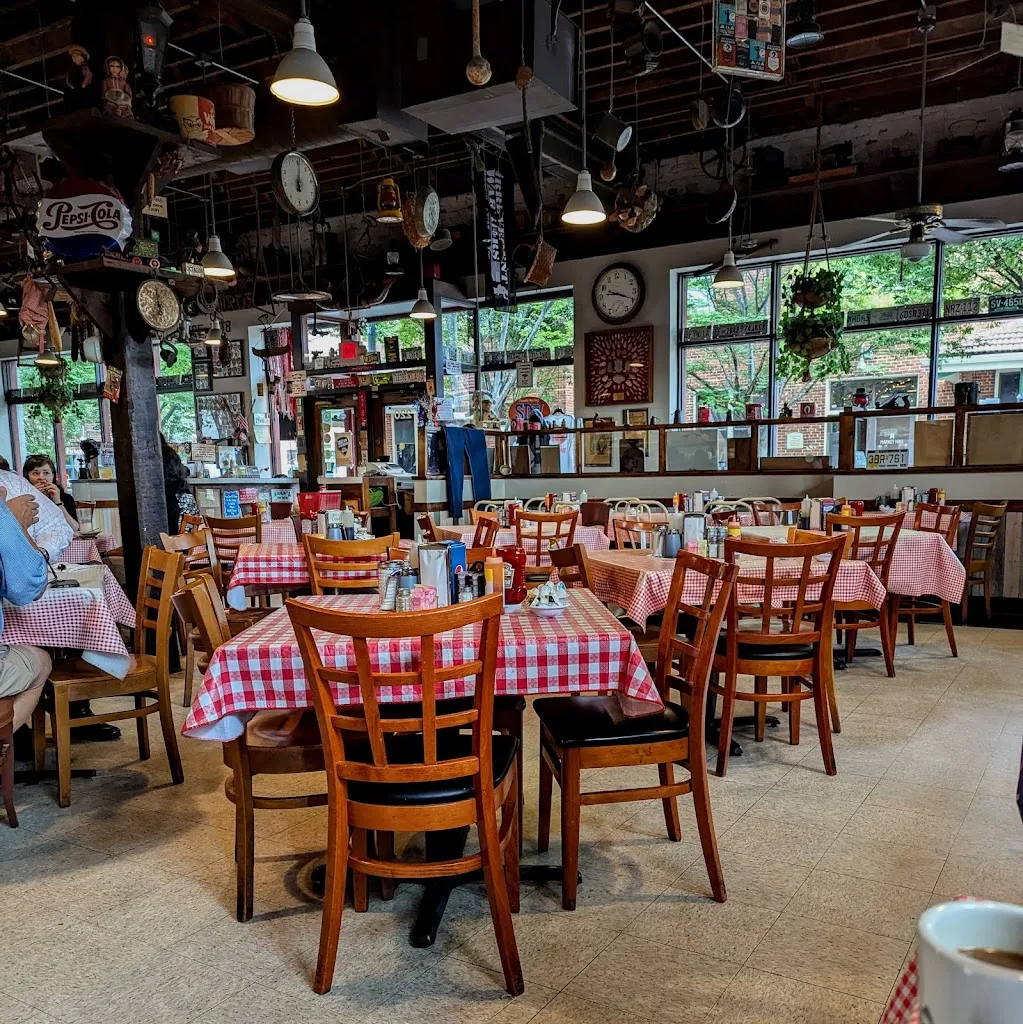 Big Ed's City Market Restaurant_Raleigh, NC_slider_image_1