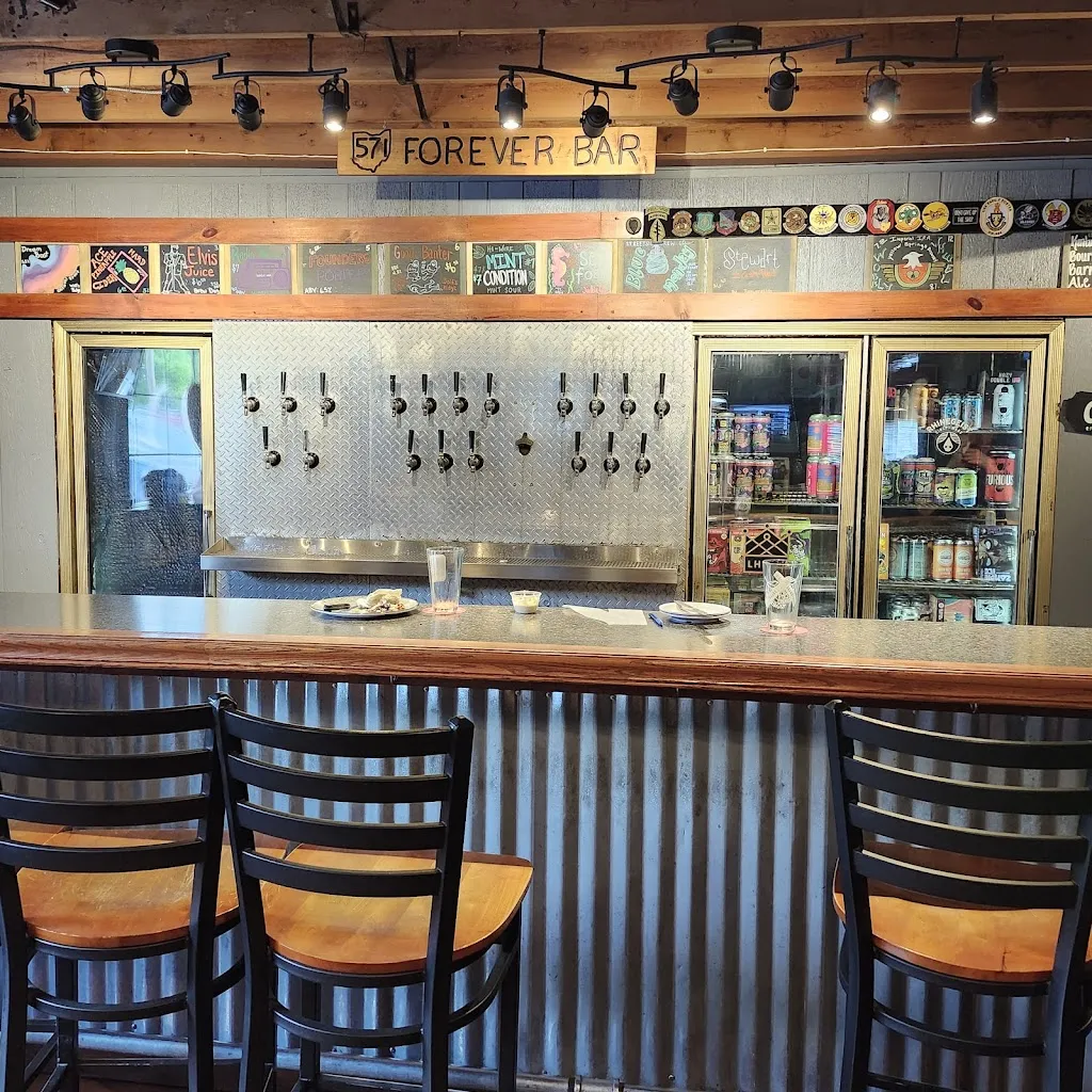 571 Grill & Draft House restaurant in New Carlisle, OH