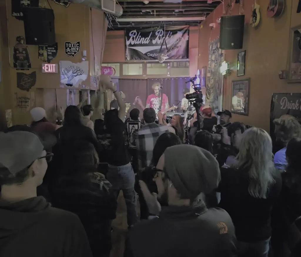 Blind Bob's_Dayton, OH_slider_imagen_3