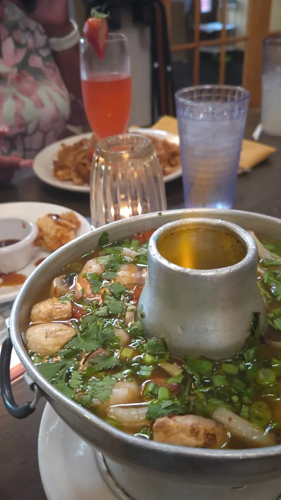 Thai 9_Dayton, OH_slider_imagen_2