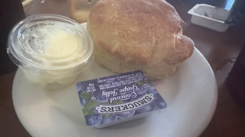 Eric Wright_Carriage Inn Restaurant_Enon, OH_review