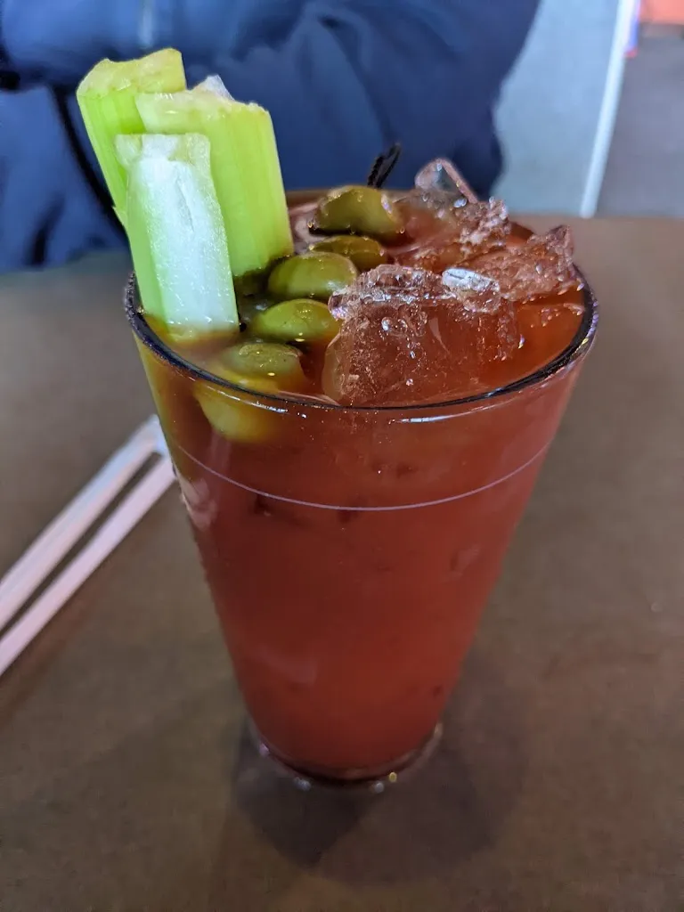 Pontia Jones_Legends Sports Pub & Grille_Fairborn, OH_review