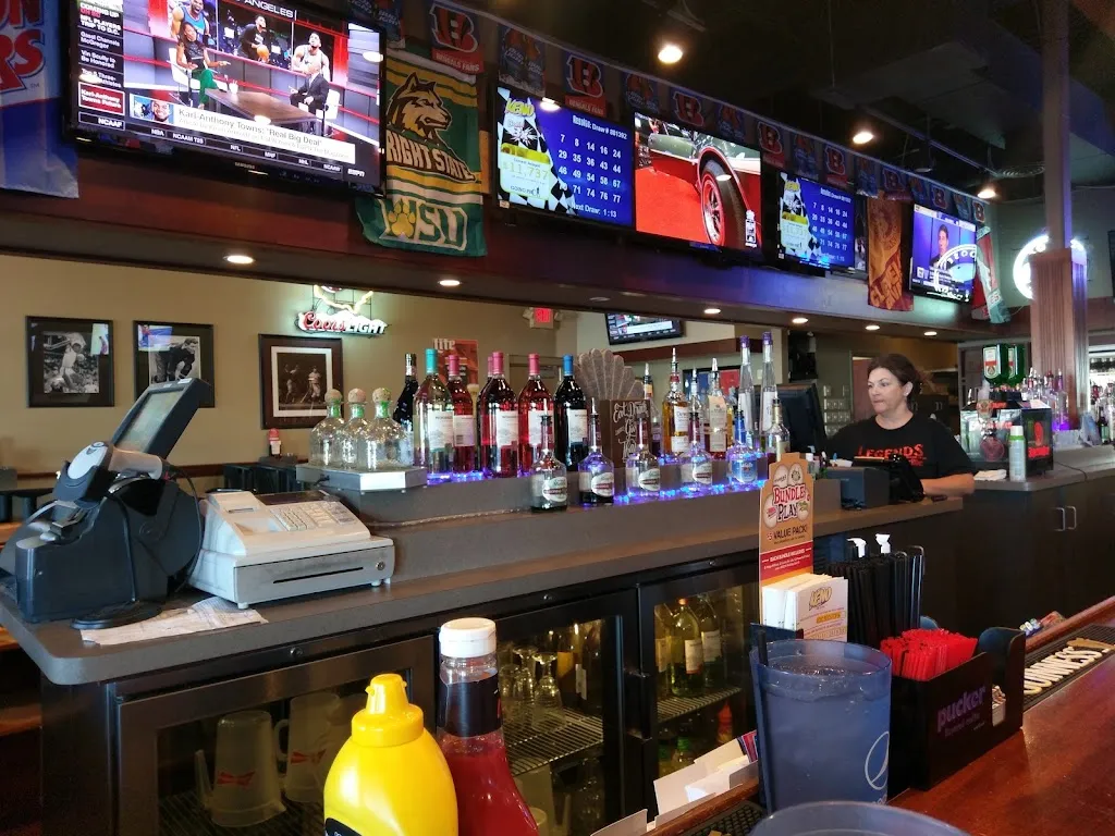 Legends Sports Pub & Grille_Fairborn, OH_slider_bild_3