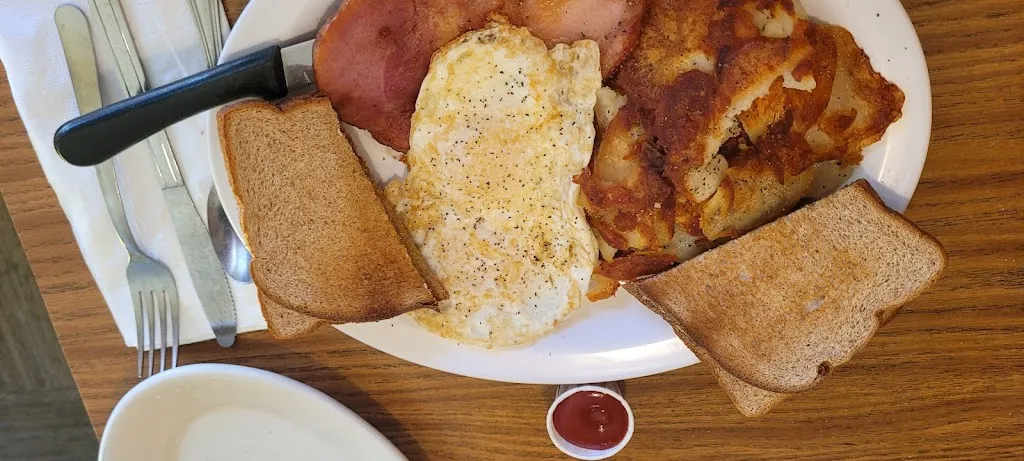 ski kowalski_Beyesly's Restaurant_North Canton, OH_review