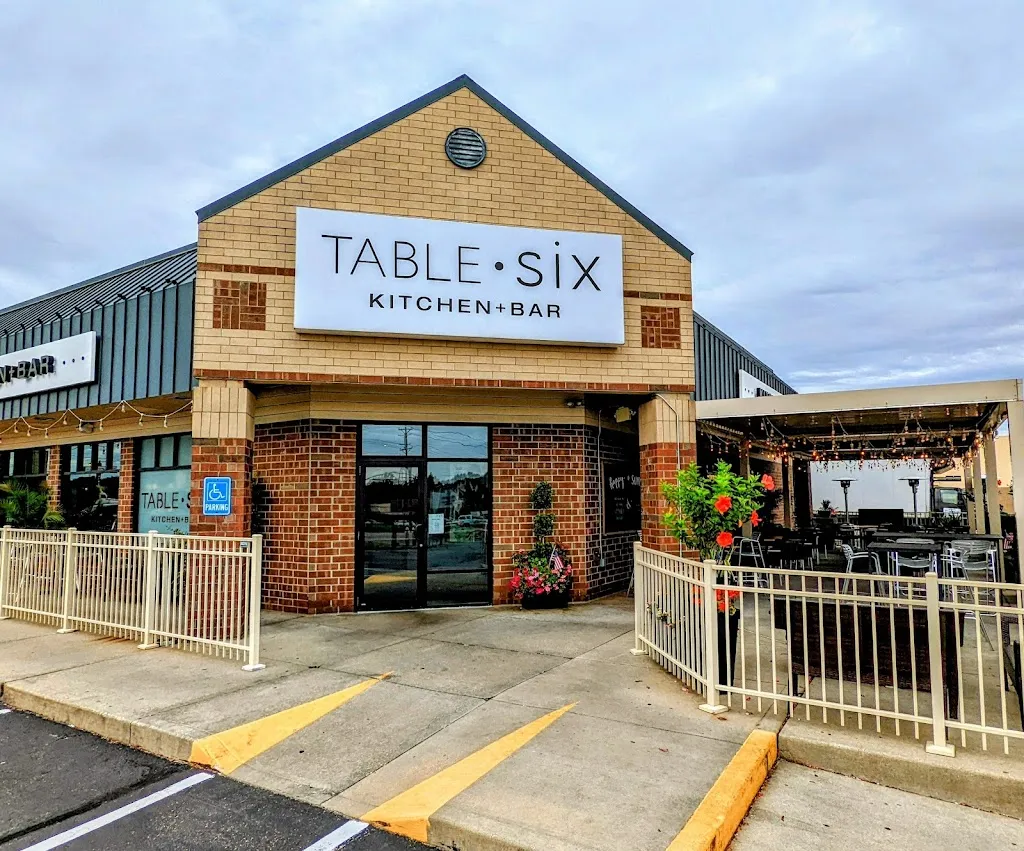 Table Six Kitchen + Bar restaurant in North Canton, OH