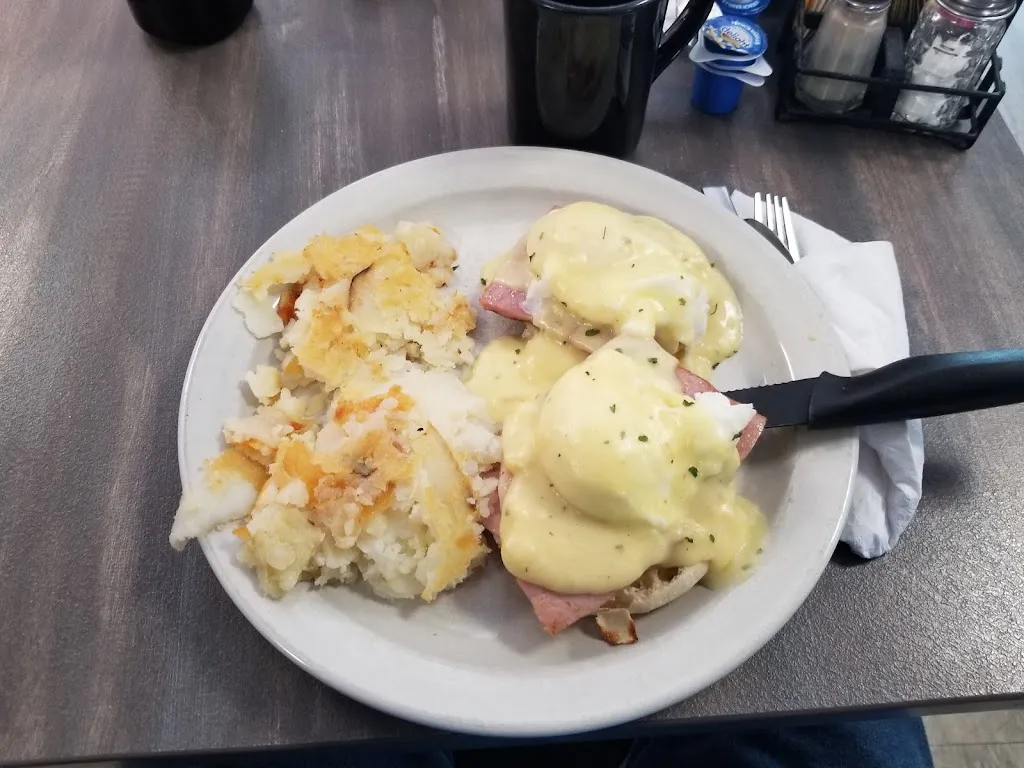 The Crows Nest Diner_North Canton, OH_slider_image_3
