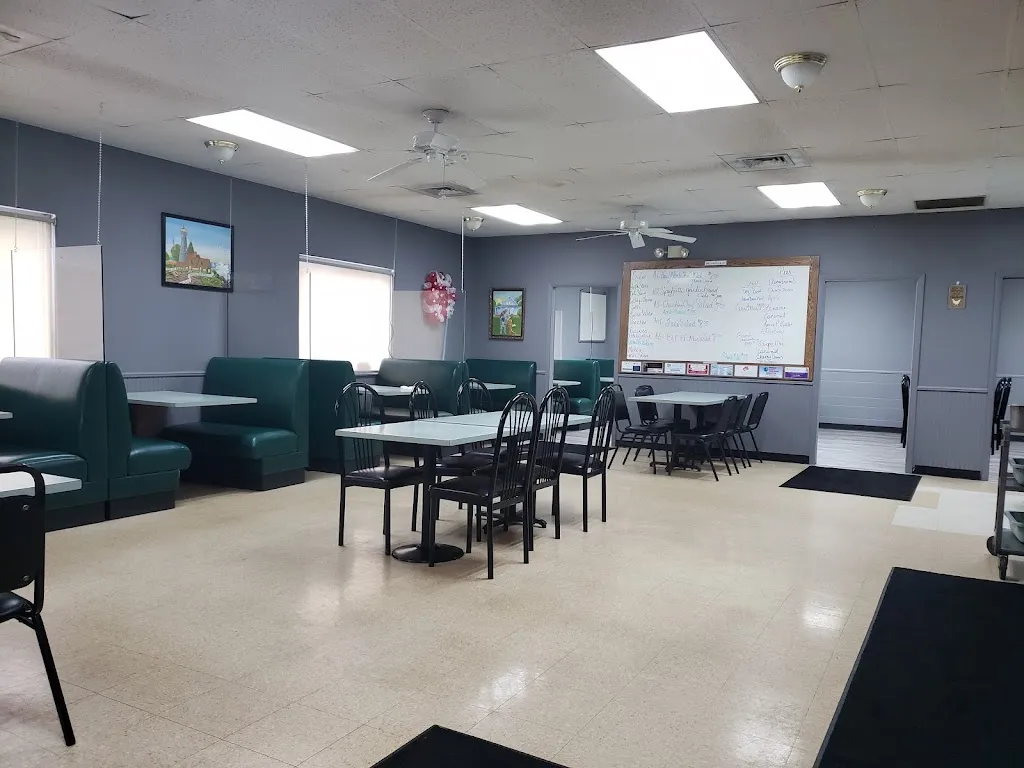 Hill's Family Restaurant & Catering restaurant in Napoleon, OH