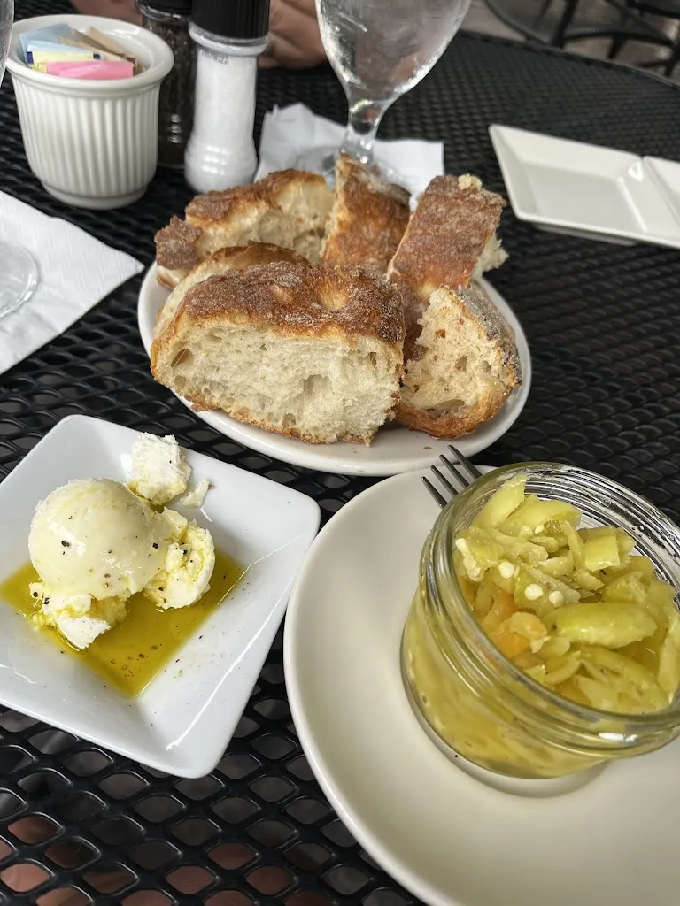 Ann Brainard_Leo's_Warren, OH_review