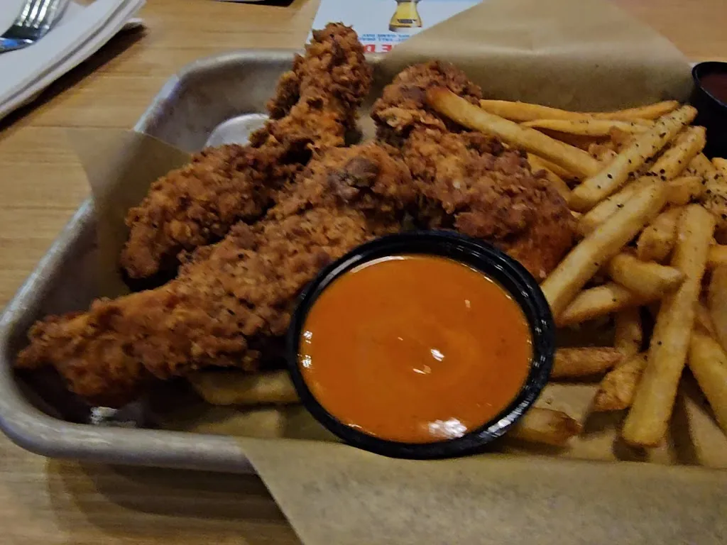 Buffalo Wild Wings_Middletown, OH_slider_image_2
