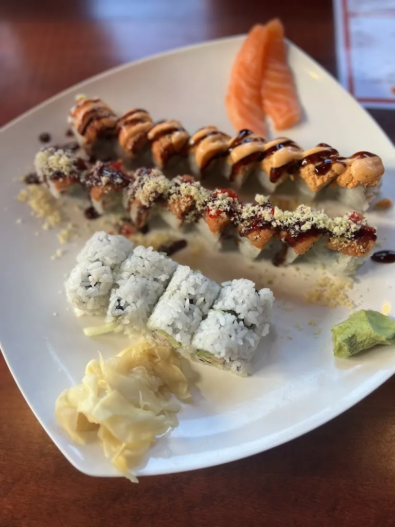 Josh_Aroma Restaurant and Sushi_Cincinnati, OH_reseña