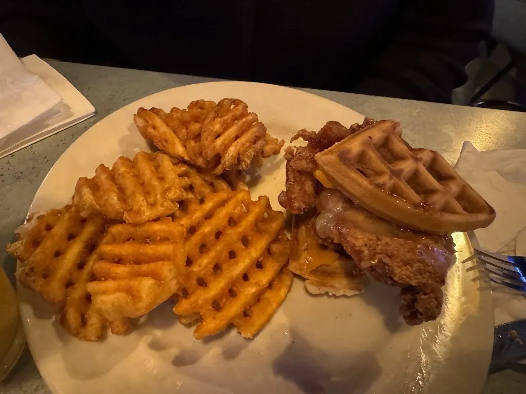 Gavin West_The Oliver House_Toledo, OH_review