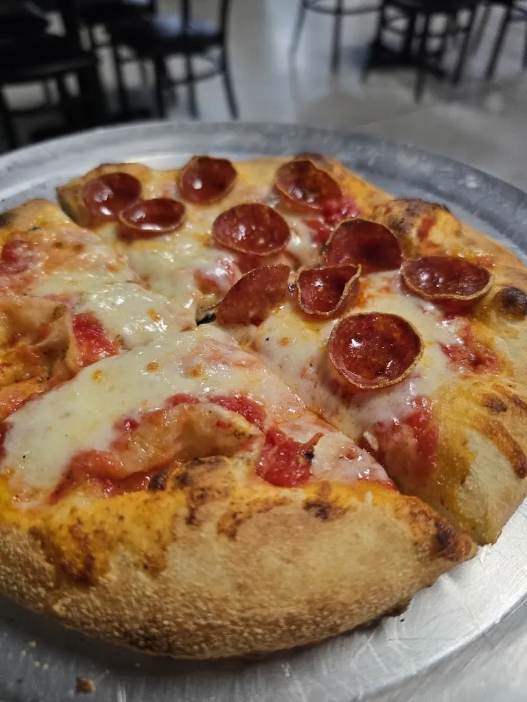 R W_Table Rock Pizzeria_Millersburg, OH_avis