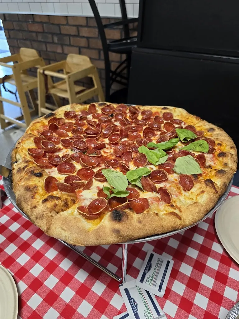 Donovan Fisher_Table Rock Pizzeria_Millersburg, OH_review