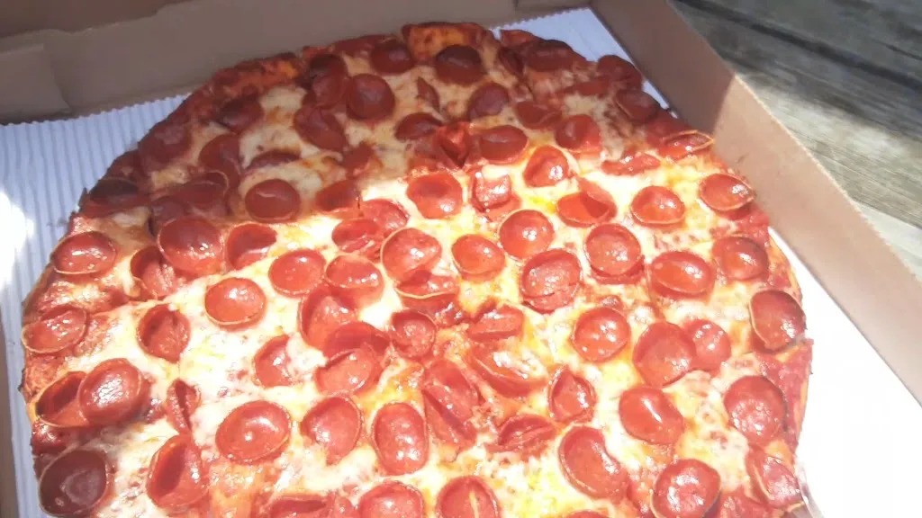 Mama Renie's Pizza - Nelsonvillle_Nelsonville, OH_slider_image_2
