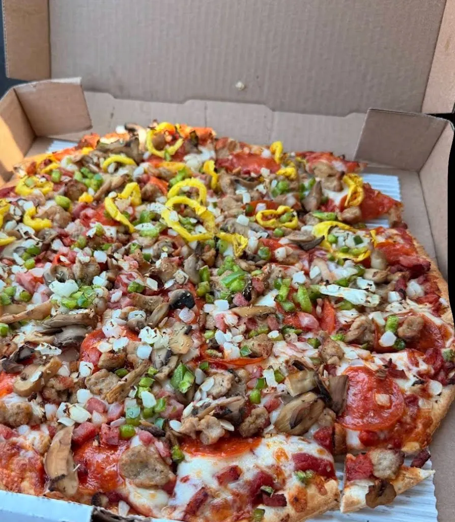Possum Holler Pizza restaurant in Obetz, OH