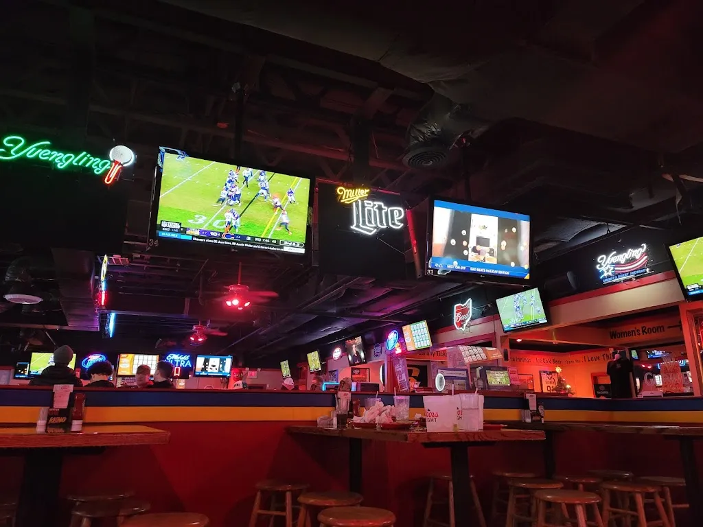Fricker's Sidney_Sidney, OH_slider_bild_3