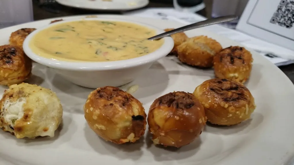 Doubleday's Grill &Tavern_Springboro, OH_slider_imagen_2