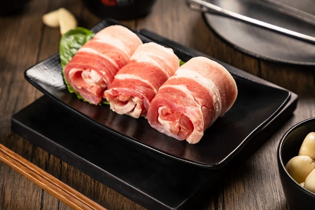 KPOT Korean BBQ & Hot Pot_Strongsville, OH_slider_imagen_3