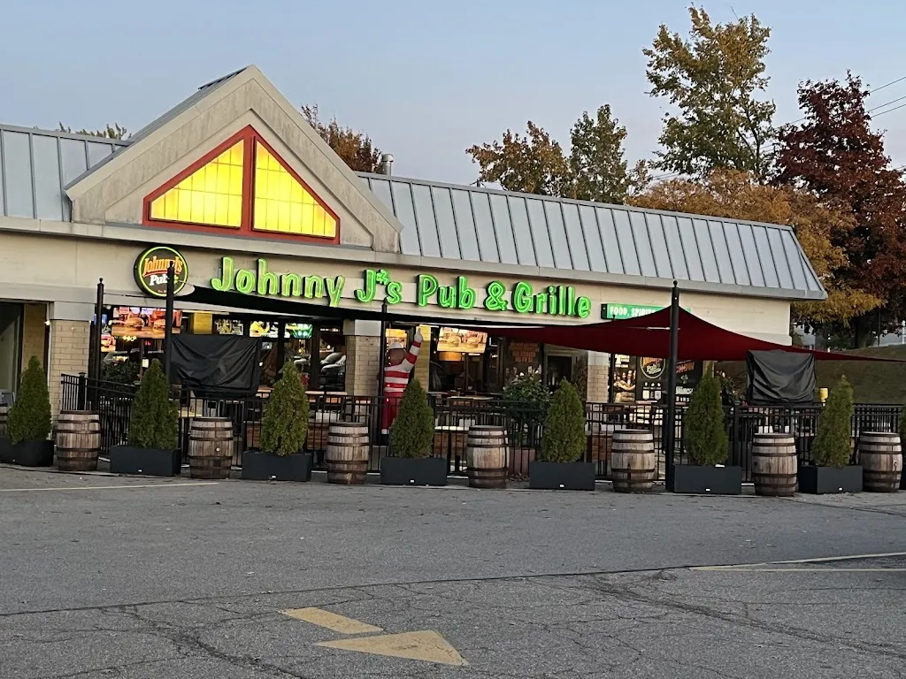 Johnny J's Pub & Grille, Strongsville restaurante en Strongsville, OH