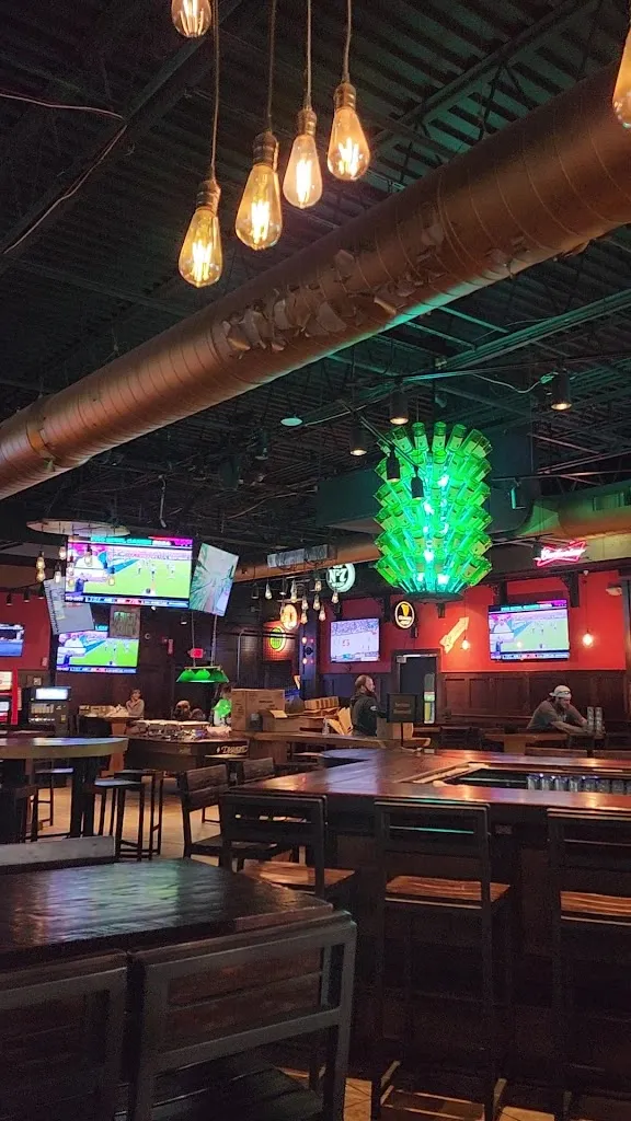Johnny J's Pub & Grille, Strongsville_Strongsville, OH_slider_imagen_2