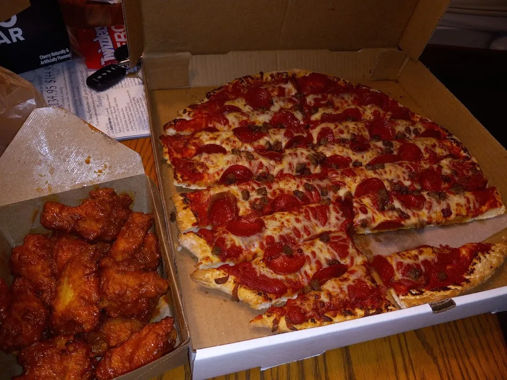 Pizza Parlor V_Sugarcreek, OH_slider_image_2