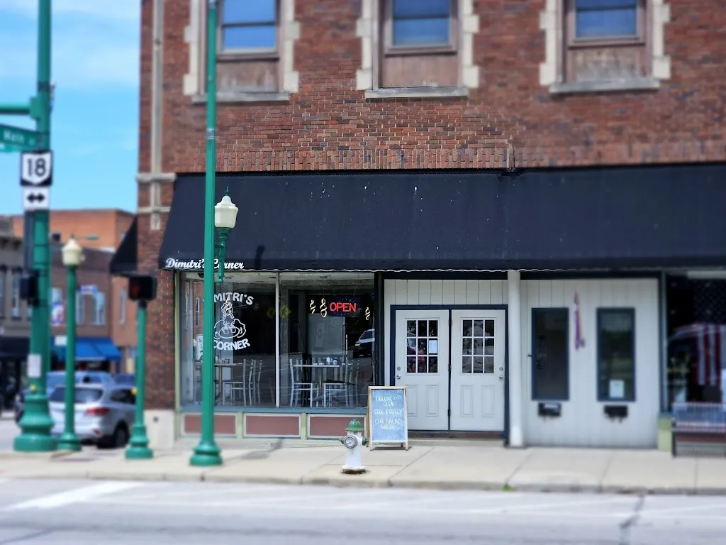 Dimitri's Corner Restaurant_Wellington, OH_slider_image_3