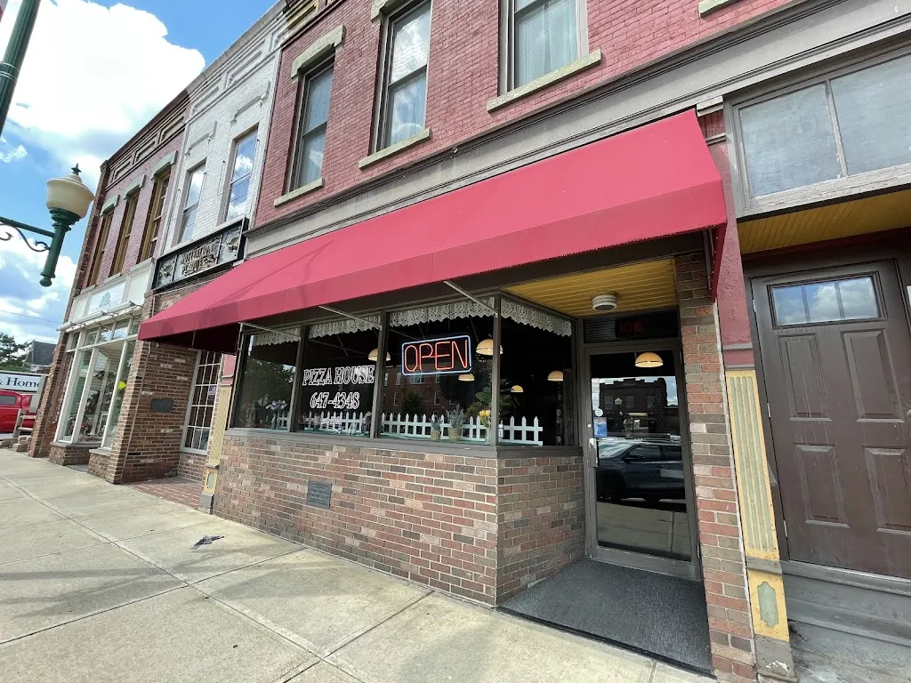 Adrianne_Pizza House_Wellington, OH_review