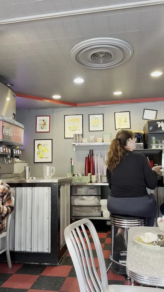 Bruna Oliveira_Westerville Grill_Westerville, OH_reseña