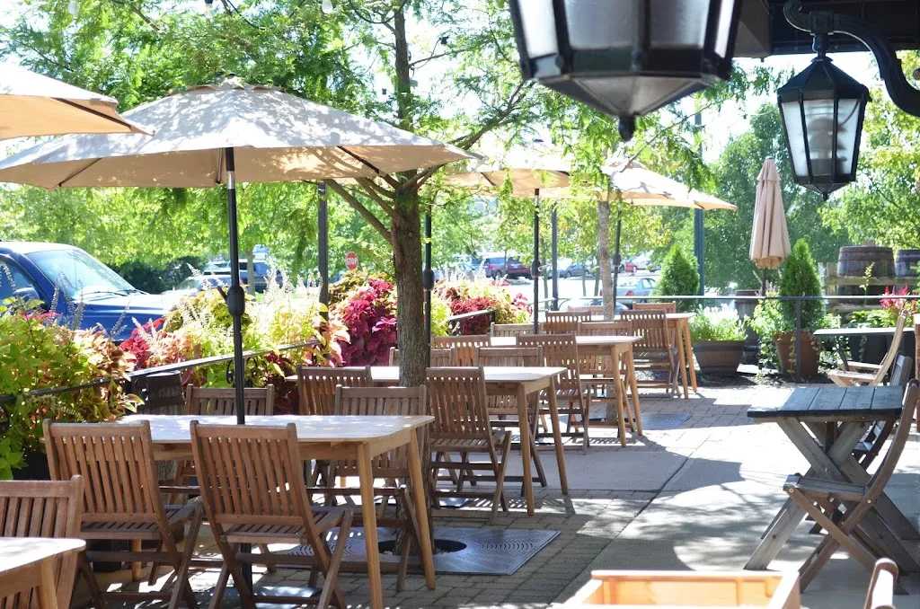NAPA Kitchen + Bar Westerville restaurante en Westerville, OH