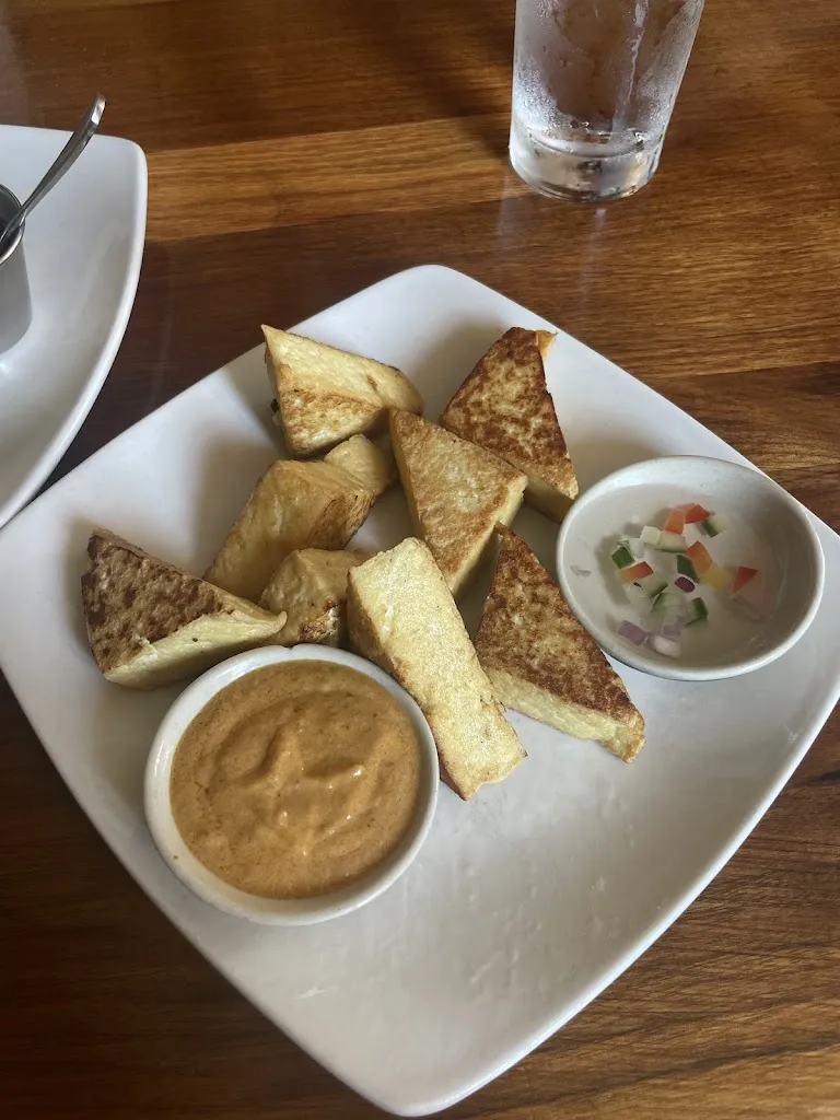 Ella Holzhei_Thai Grille_Westerville, OH_review