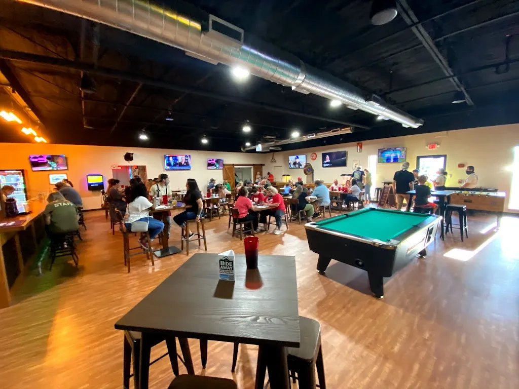 JD's Hideaway Bar & Grill restaurant in Altus, OK
