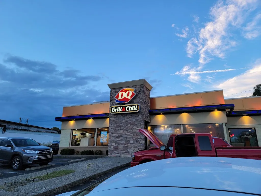 Dairy Queen Grill & Chill restaurant in 2779 Rte Hwy 421 Garrard, Manchester