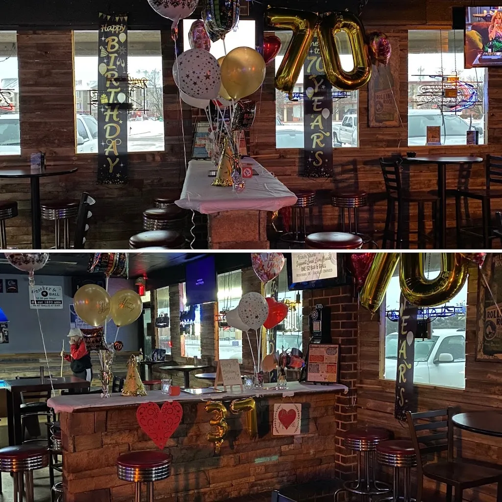 One-52 Bar & Grill restaurant in Mustang, OK