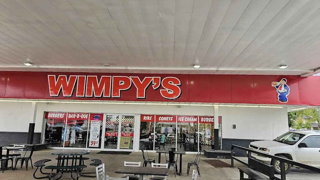 Wimpy's Sandwich Shoppe restaurant in Sapulpa, OK