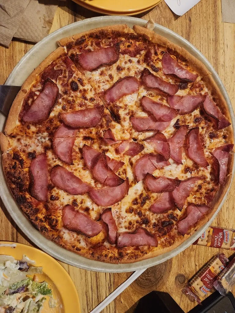 Sandy Radford_Ken's Pizza_Sapulpa, OK_review