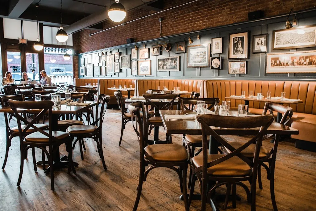 The Tavern restaurant in Tulsa, OK