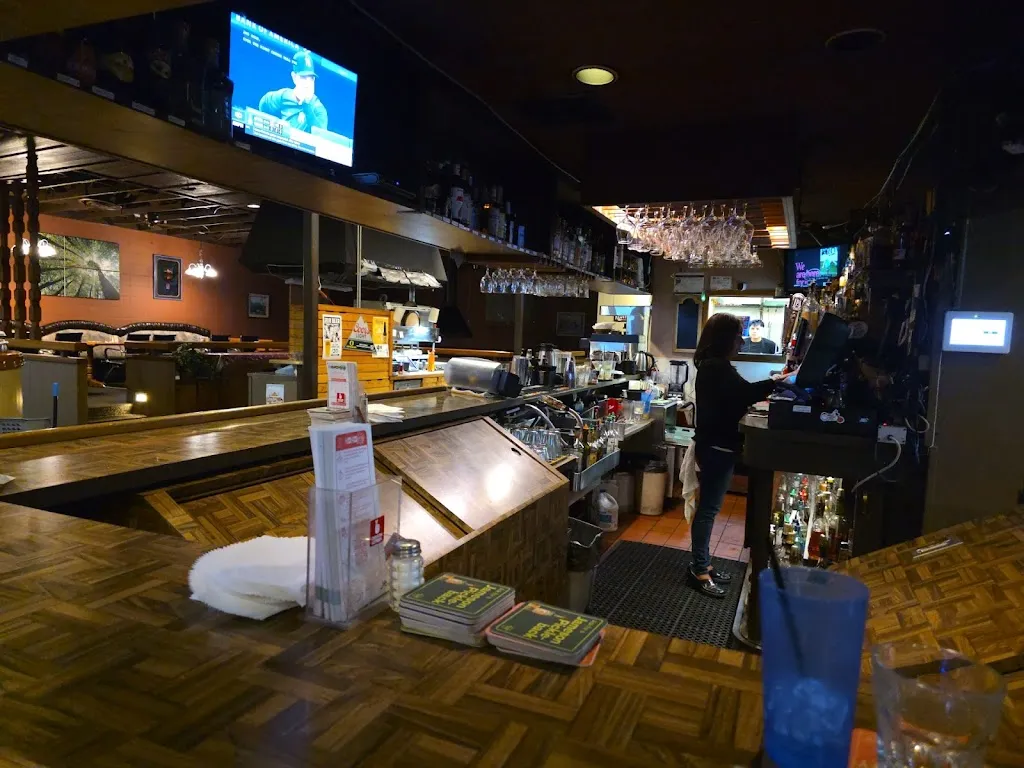 High Rocks Restaurant and Lounge_Gladstone, OR_slider_imagen_3