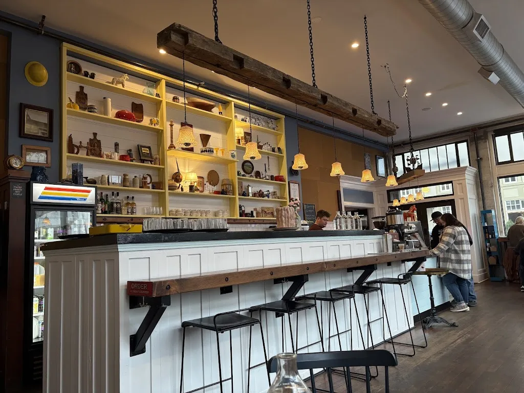 Broder Strand Café_Astoria, OR_slider_imagen_1