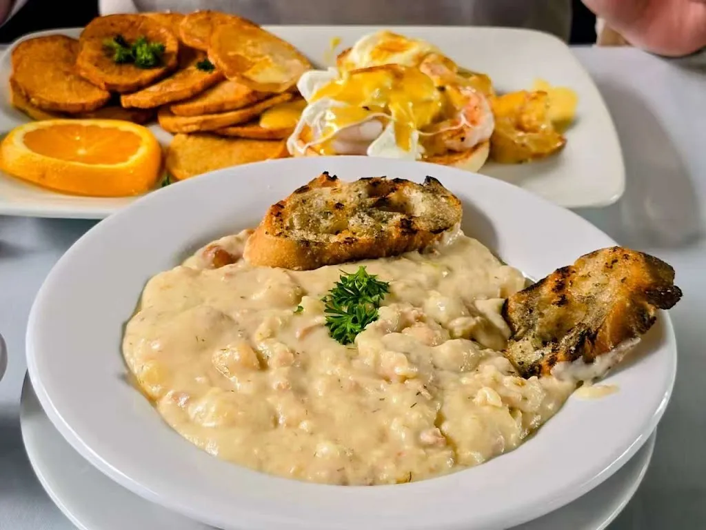 D K_Carruthers Restaurant_Astoria, OR_review