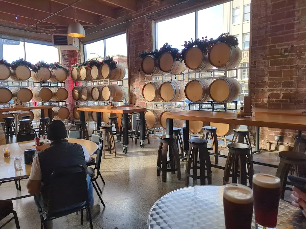 Fort George Brewery_Astoria, OR_slider_imagen_3