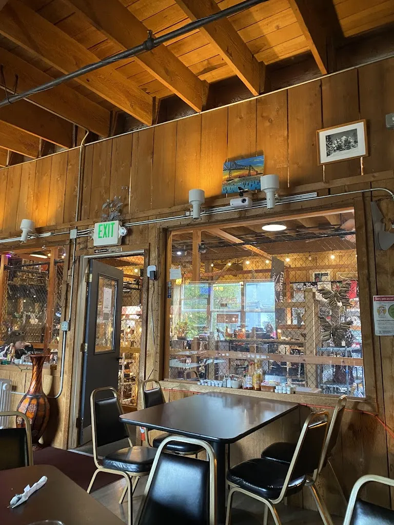 Riverwalk Restaurant_Astoria, OR_slider_imagen_3
