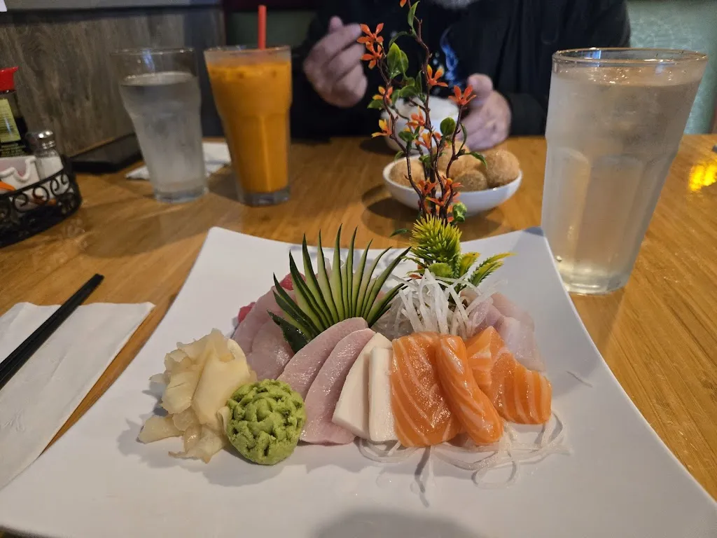 Fi_Momiji Japanese Restaurant_Canby, OR_review
