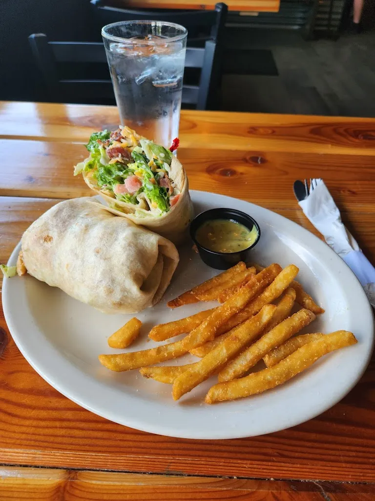 JK_GLADSTONES EAT DRINK SPORTS_Gladstone, OR_review