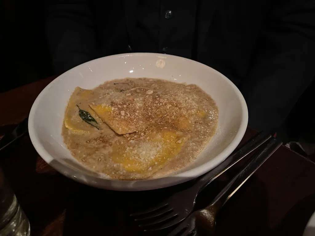 Michael Pickard_Tucci Restaurant_Lake Oswego, OR_reseña