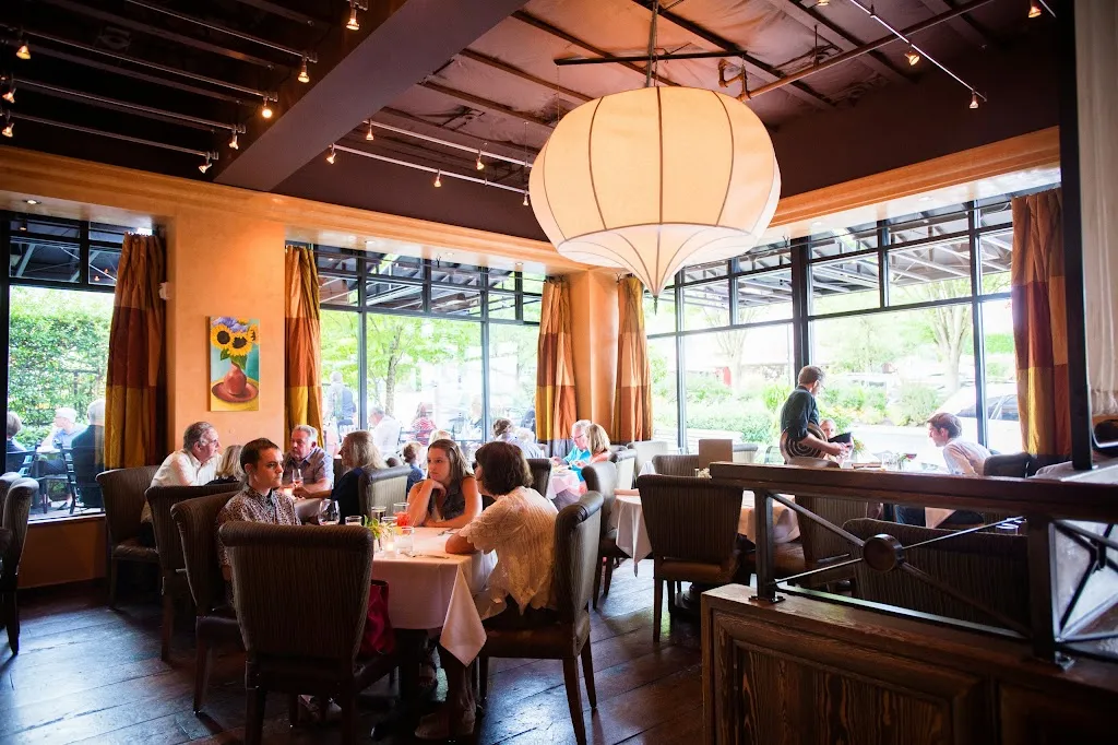 Tucci Restaurant restaurante en Lake Oswego, OR